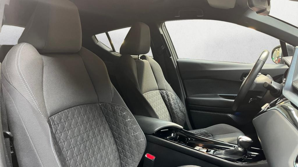 TOYOTA C-HR  Hybride 122h - e-CVT Edition