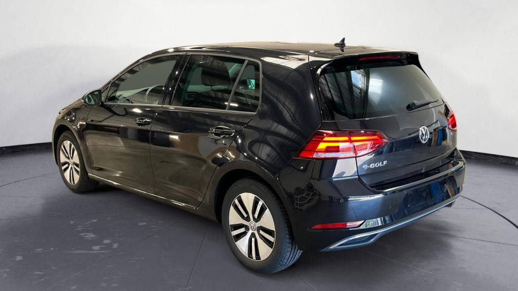VOLKSWAGEN GOLF e- VII BERLINE PHASE 2