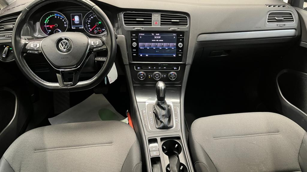 VOLKSWAGEN GOLF e- VII BERLINE PHASE 2