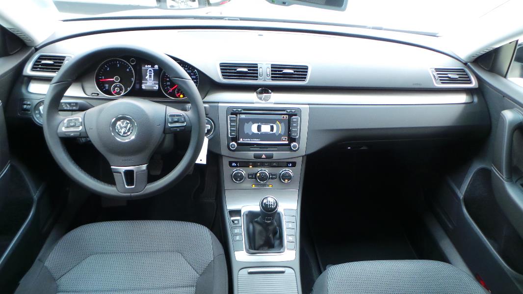 VOLKSWAGEN PASSAT 1.6 TDI105 CR FAP CONFTLINE BLUEMOTION