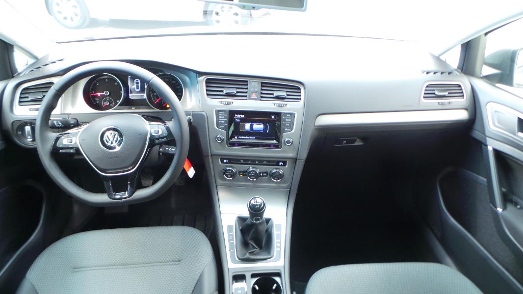 VOLKSWAGEN GOLF 7 1.6 TDI 105 FAP BLUEMOTION TECHNOLOGY CONFORTLINE 