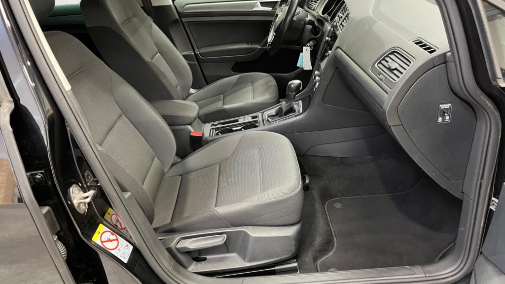 VOLKSWAGEN GOLF e- VII BERLINE PHASE 2