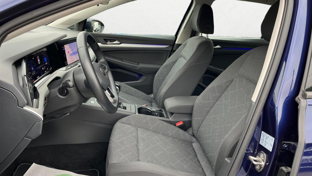 VOLKSWAGEN GOLF 1.0 TSI OPF - 110  VIII BERLINE Life