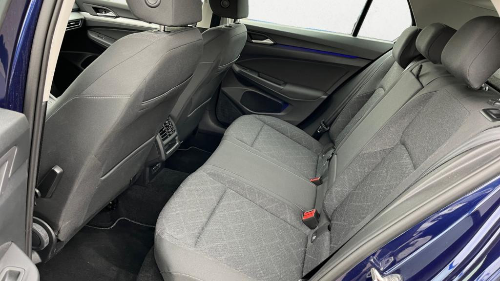 VOLKSWAGEN GOLF 1.0 TSI OPF - 110  VIII BERLINE Life