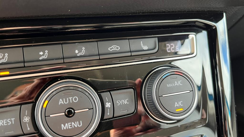 VOLKSWAGEN TOURAN 1.5 TSI Evo - 150 - DSG 7 7pl Carat 