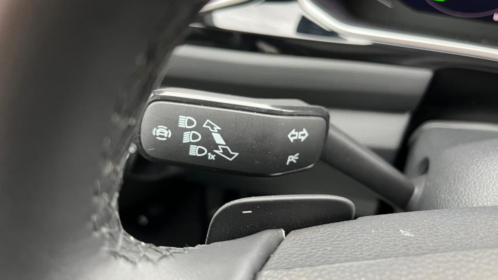 Nouvelle VOLKSWAGEN T-ROC 1.5 TSI Evo - 150 - Start&Stop - DSG 7  R-Line PHASE 2