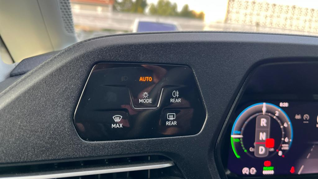 Nouvelle VOLKSWAGEN CADDY Maxi 1.5 eHybrid - 150 - DSG 6 - 7pl  COMBI Maxi Life 