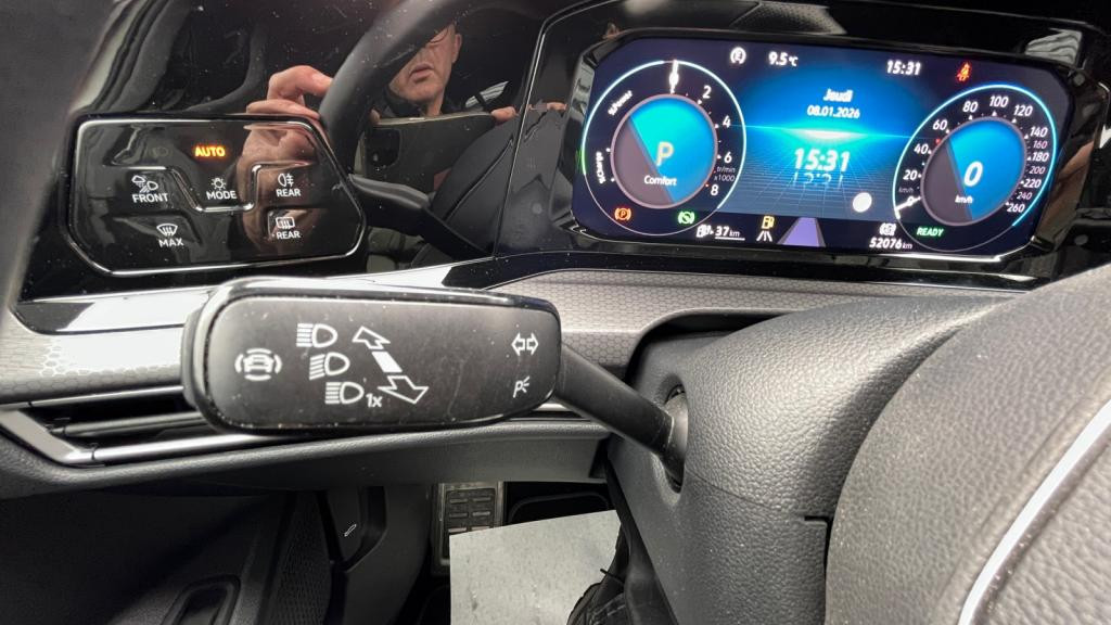 VOLKSWAGEN GOLF eHybrid 245 DSG 6  VIII GTE - JA 17\' Nottingham Hiver en Supplément