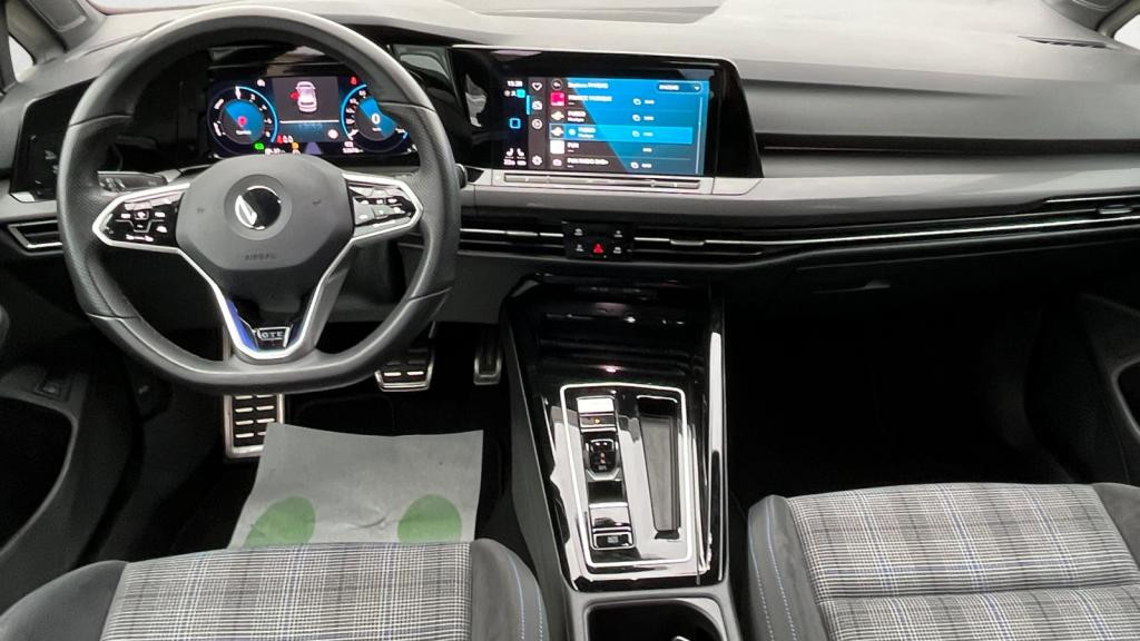 VOLKSWAGEN GOLF eHybrid 245 DSG 6  VIII GTE - JA 17\' Nottingham Hiver en Supplément