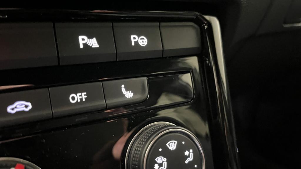 VOLKSWAGEN T-ROC 1.5 TSI Evo - 150 - Start&Stop - DSG 7  R-Line PHASE 2