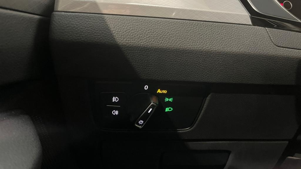 Nouvelle VOLKSWAGEN PASSAT SW 2.0 16V TDI Evo - 122 - BV DSG 7