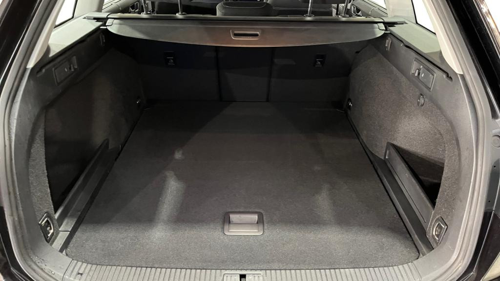 Nouvelle VOLKSWAGEN PASSAT SW 2.0 16V TDI Evo - 122 - BV DSG 7