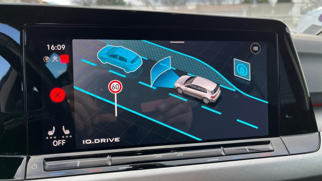 VOLKSWAGEN GOLF 1.5 eTSI OPF - 150 - DSG 7  VIII Life 