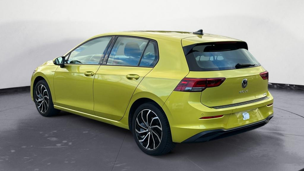 VOLKSWAGEN GOLF 1.5 eTSI OPF - 150 - DSG 7  VIII Life 