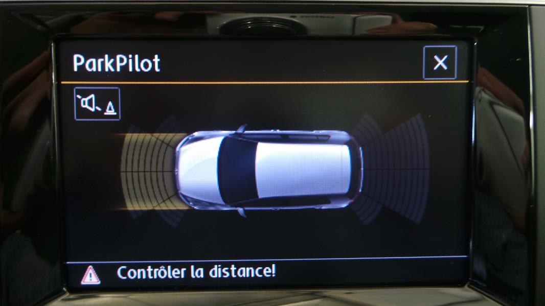 VOLKSWAGEN GOLF 7 1.6 TDI 105 FAP BLUEMOTION TECHNOLOGY CONFORTLINE 