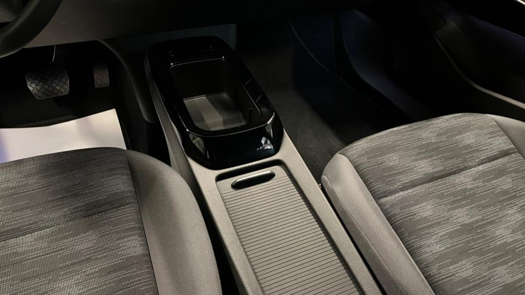 VOLKSWAGEN ID.4  Pure 52 kWh - 148  City 