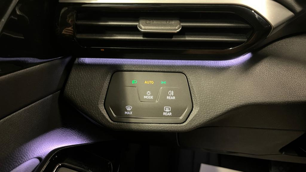 VOLKSWAGEN ID.4  Pure 52 kWh - 148  City 