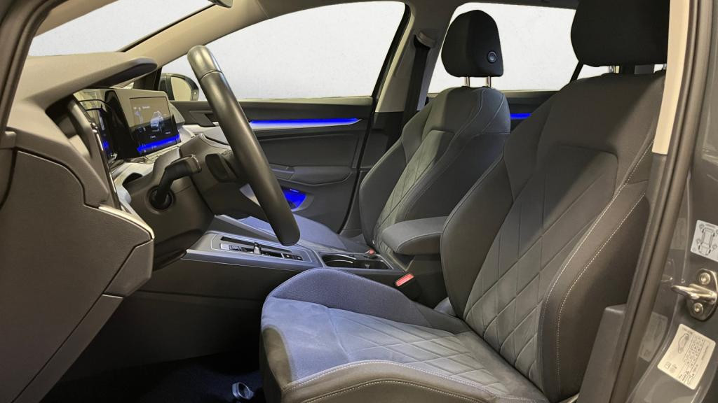 VOLKSWAGEN Golf SW SW 1.0 eTSI OPF - 110 - DSG 7  VIII  Life 