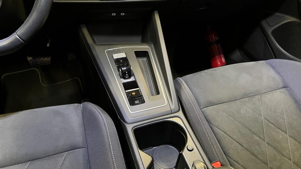 VOLKSWAGEN Golf SW SW 1.0 eTSI OPF - 110 - DSG 7  VIII  Life 