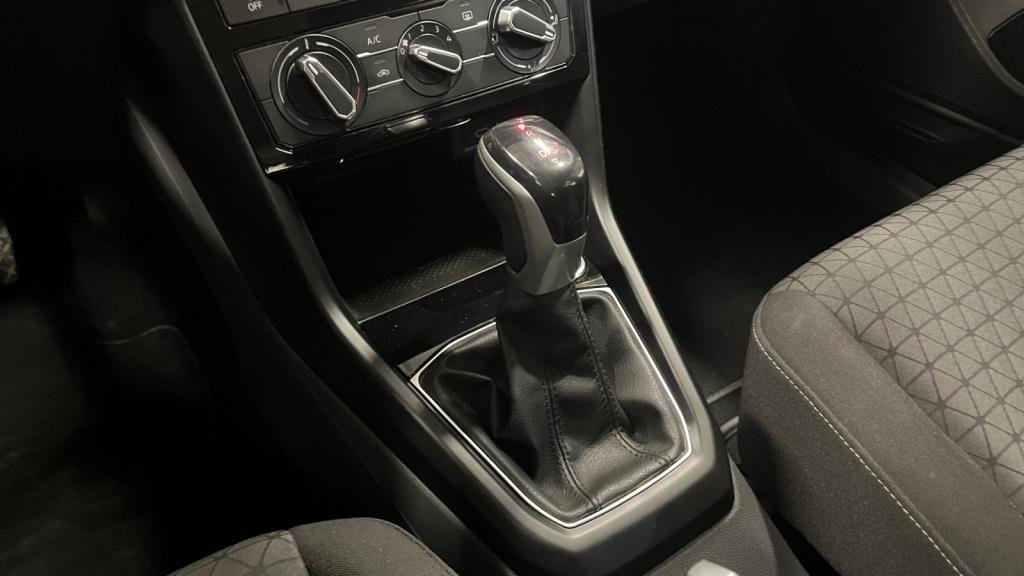 VOLKSWAGEN T-CROSS 1.0 TSI - 110 - Start&Stop - DSG 7  Lounge