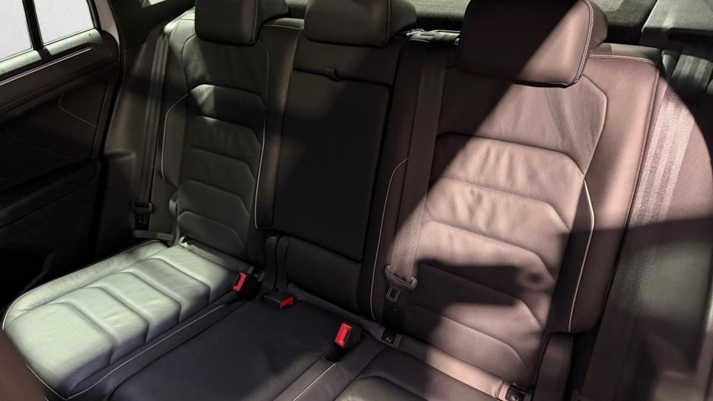 VOLKSWAGEN TIGUAN 1.4 eHybrid - 245 - DSG6  R-Line Exclusive PHASE 2