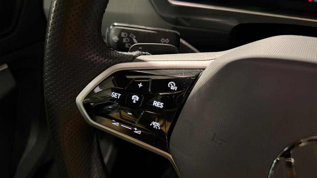 VOLKSWAGEN TIGUAN 1.4 eHybrid - 245 - DSG6  R-Line Exclusive PHASE 2