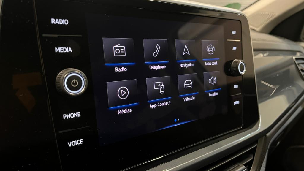 VOLKSWAGEN T-ROC TSI Evo 150 Style PHASE 2 - Attelage - Téléphone Confort - Caméra
