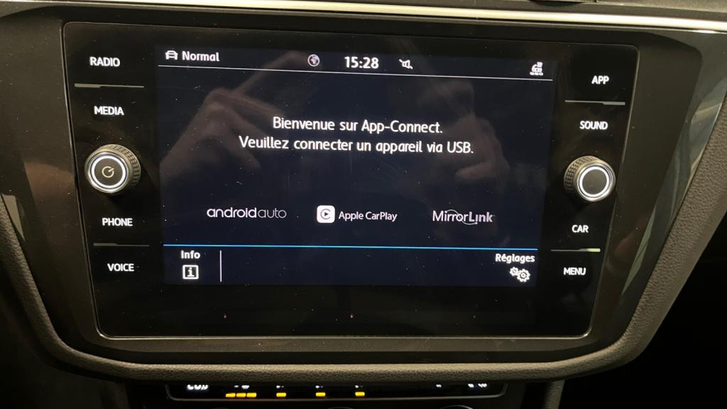 VOLKSWAGEN TIGUAN 2.0 16V TSI BlueMotion - 190 - DSG 7  Confortline 4Motion