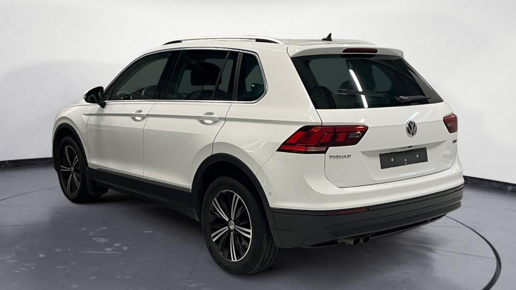 VOLKSWAGEN TIGUAN 2.0 16V TSI BlueMotion - 190 - DSG 7  Confortline 4Motion