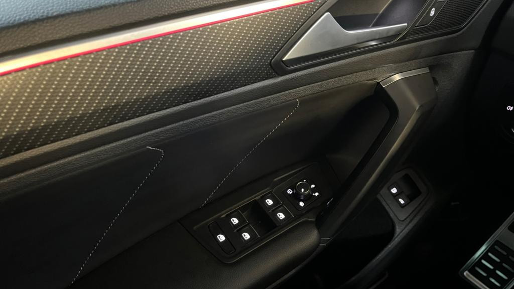 VOLKSWAGEN TIGUAN eHybrid 245 R-Line Exclusive - Navigation Discover Pro - Toit Ouvrant - Suspension DCC