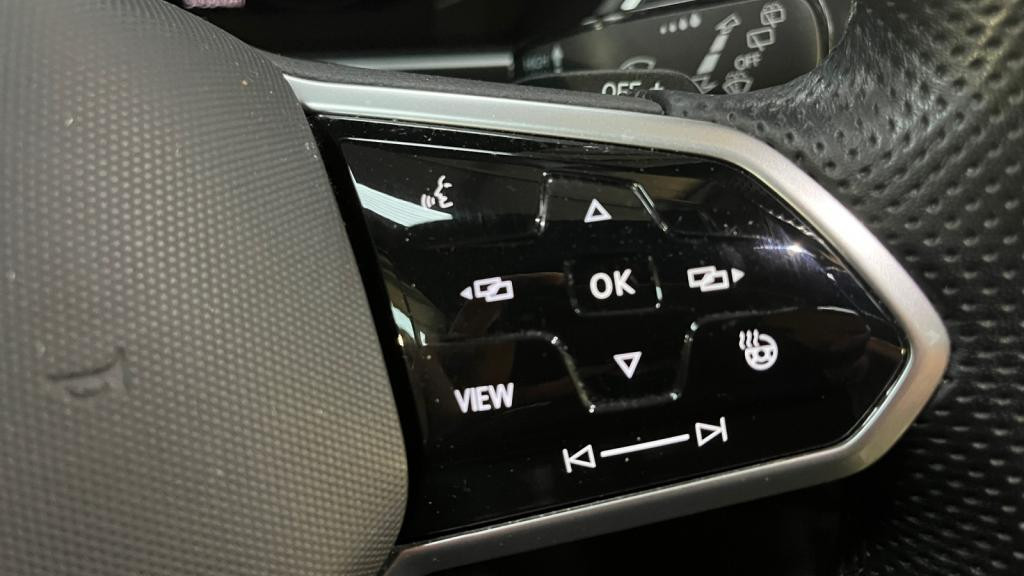 VOLKSWAGEN TIGUAN eHybrid 245 R-Line Exclusive - Navigation Discover Pro - Toit Ouvrant - Suspension DCC