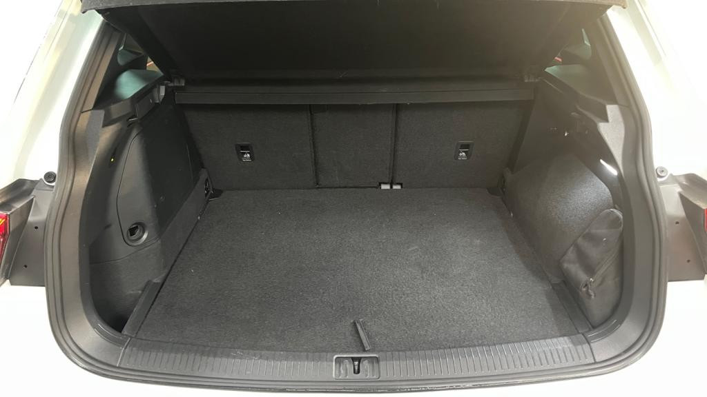 VOLKSWAGEN TIGUAN eHybrid 245 R-Line Exclusive - Navigation Discover Pro - Toit Ouvrant - Suspension DCC