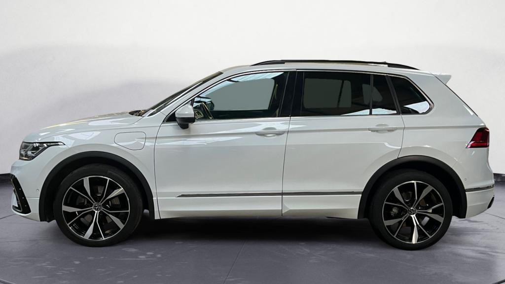 VOLKSWAGEN TIGUAN eHybrid 245 R-Line Exclusive - Navigation Discover Pro - Toit Ouvrant - Suspension DCC