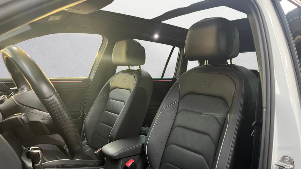 VOLKSWAGEN TIGUAN eHybrid 245 R-Line Exclusive - Navigation Discover Pro - Toit Ouvrant - Suspension DCC