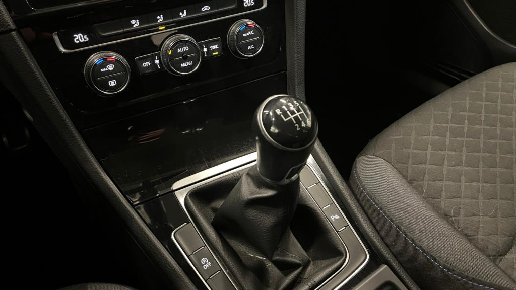 VOLKSWAGEN GOLF 1.5 16V TSI Evo - 130  VII BERLINE Connect PHASE 2