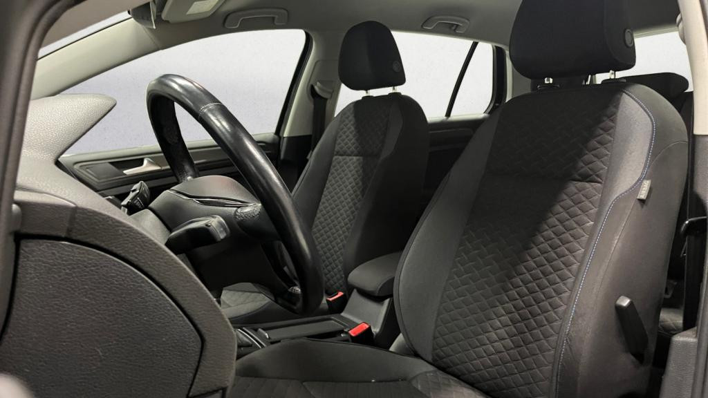 VOLKSWAGEN GOLF 1.5 16V TSI Evo - 130  VII BERLINE Connect PHASE 2