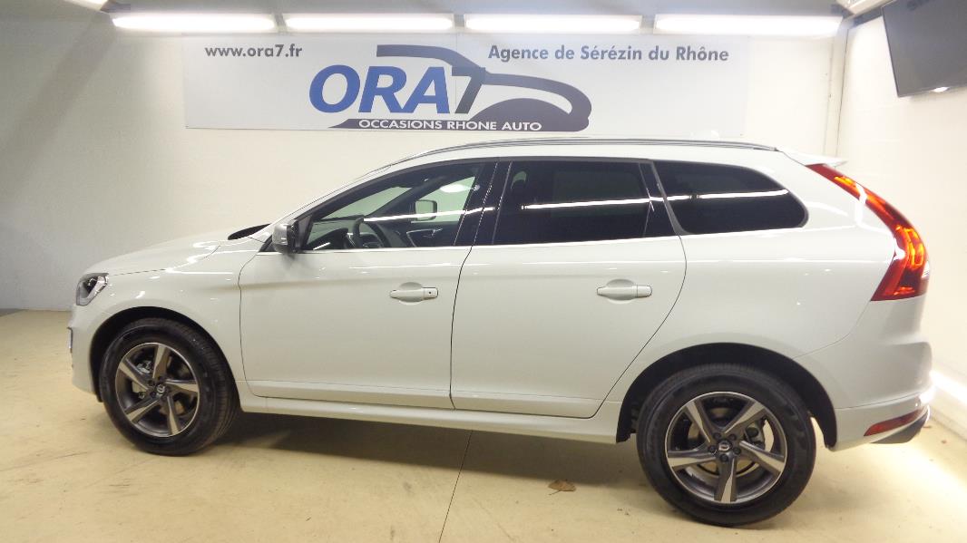 VOLVO XC60 D4 181CH AWD R-DESIGN GEARTRONIC