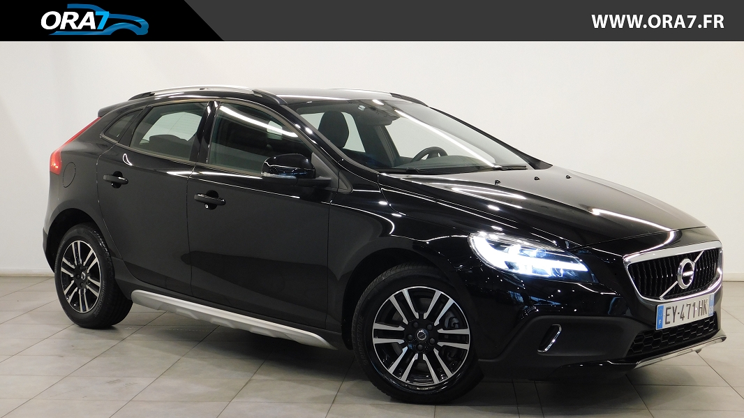 VOLVO V40 CROSS COUNTRY D2 120CH BUSINESS GEARTRONIC
