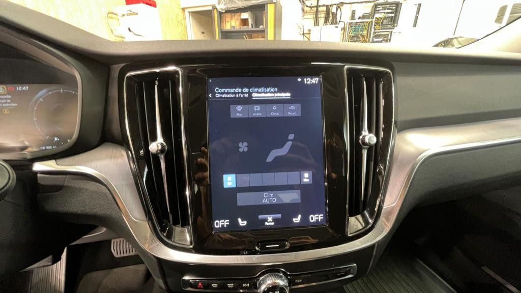 VOLVO V60  D3 AdBlue - 150 - BVA Geartronic  2018 BREAK Momentum 