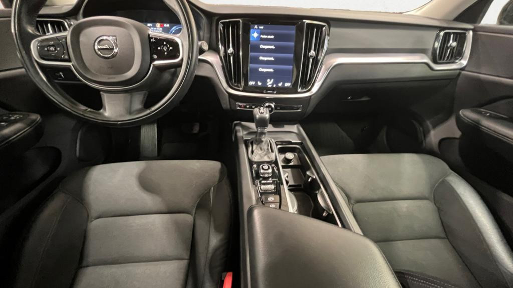 VOLVO V60  D3 AdBlue - 150 - BVA Geartronic  2018 BREAK Momentum 