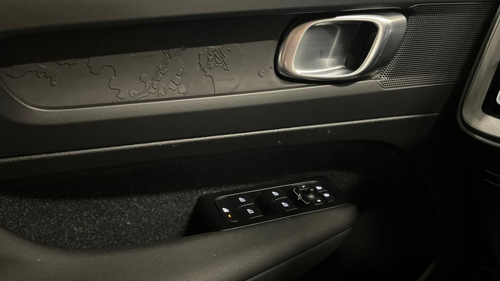 VOLVO XC40 T2 129cv  Momentum 