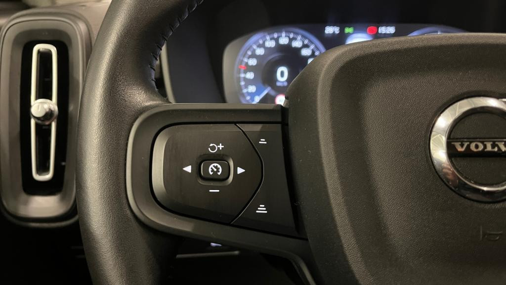 VOLVO XC40 T2 129cv  Momentum 