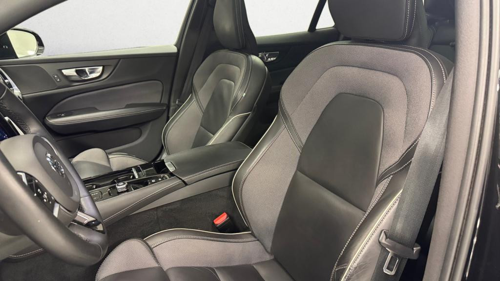 VOLVO V60  T6 AWD Recharge - 253+145 - Geartronic R-Design 