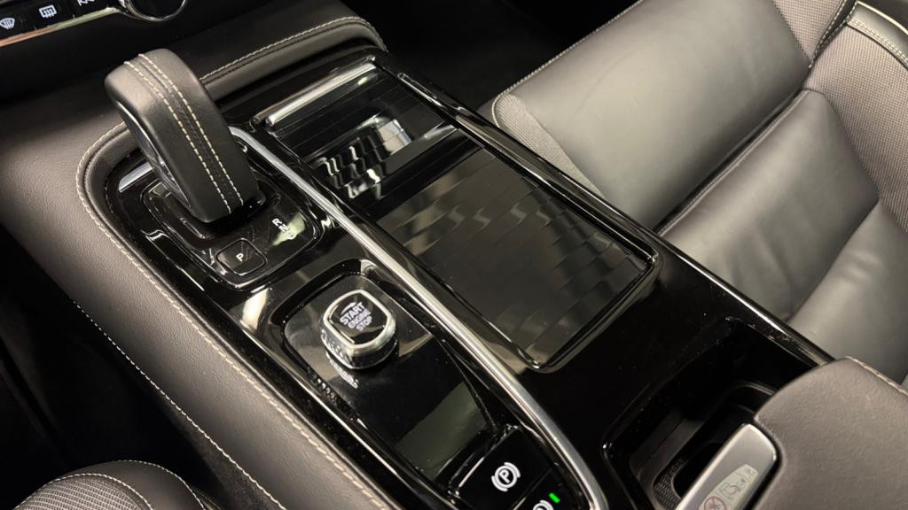 VOLVO V60  T6 AWD Recharge - 253+145 - Geartronic R-Design 