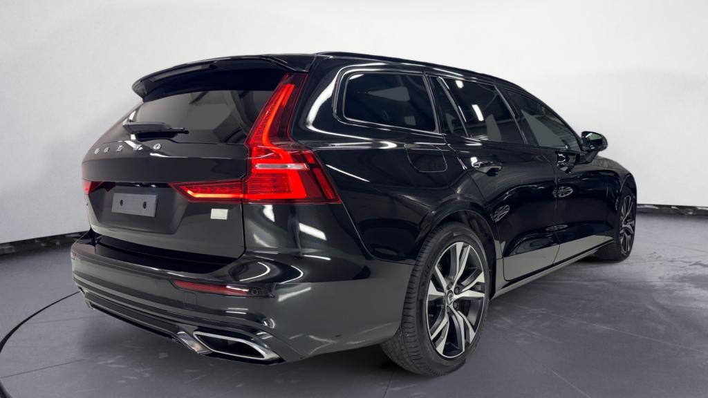 VOLVO V60  T6 AWD Recharge - 253+145 - Geartronic R-Design 