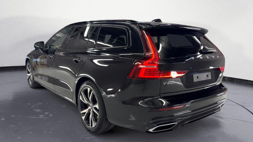 VOLVO V60  T6 AWD Recharge - 253+145 - Geartronic R-Design 